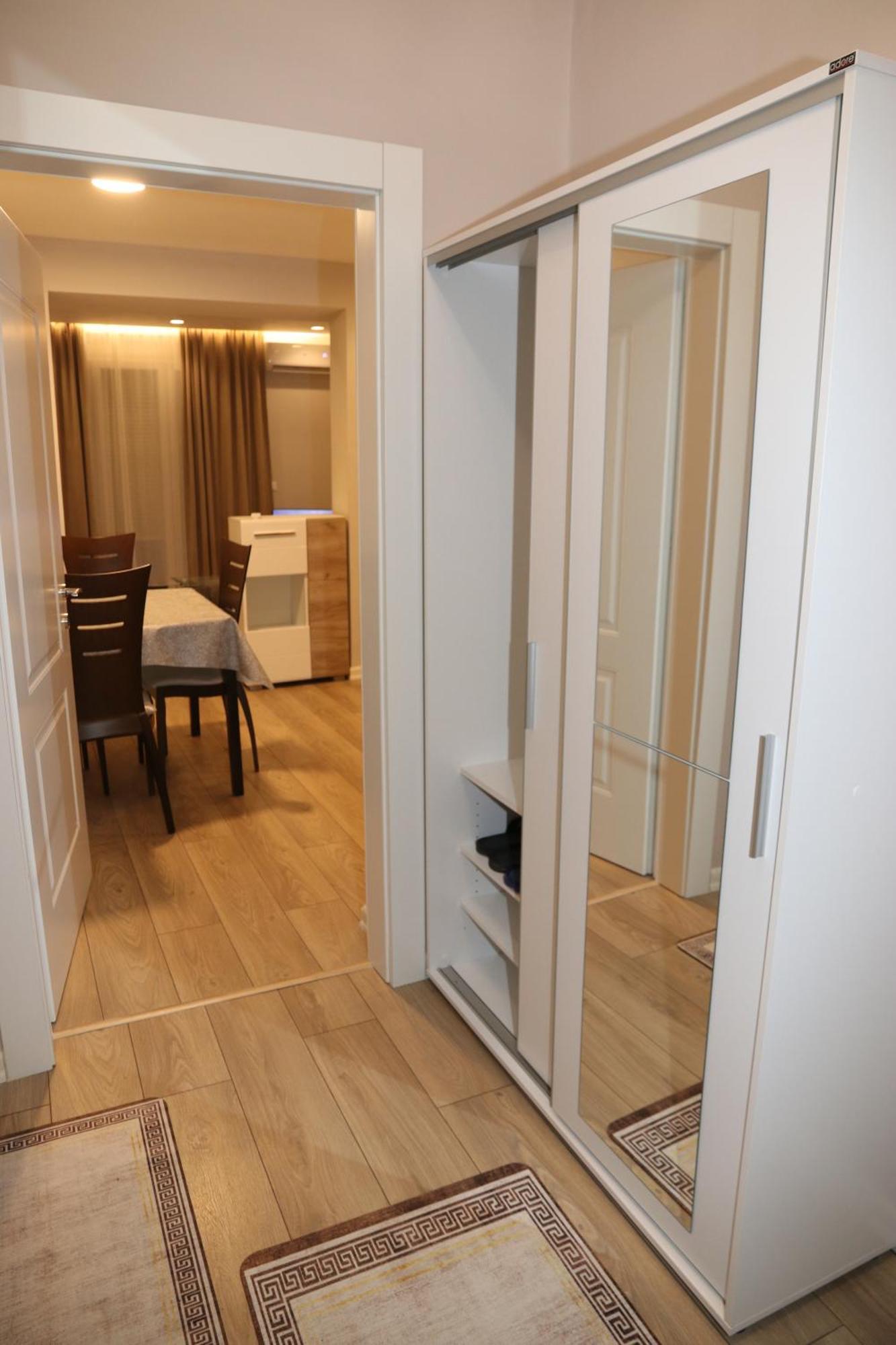 Gray House Apartament Tirana